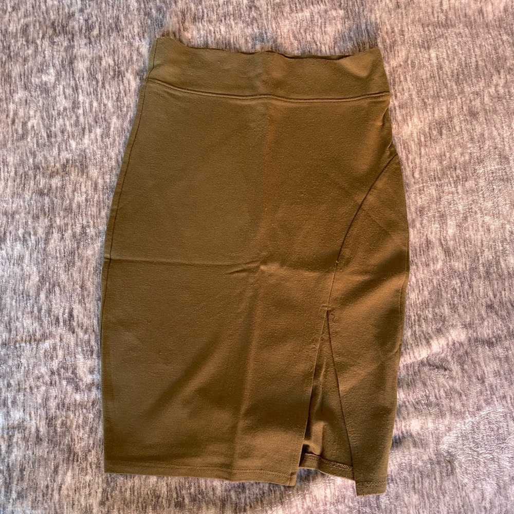 Love green skirt with slit